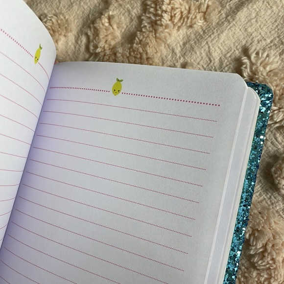 Cute Fuzzy Lemon Glitter Notebook🍋💙 - Picture 4 of 6